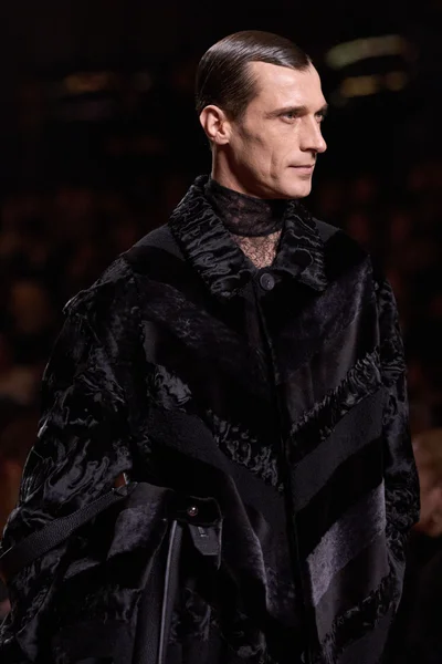 Look 151